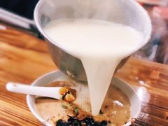-云南大锅豆浆店