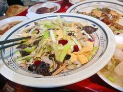 -蓝田九大碗民俗食府(蓝田店)