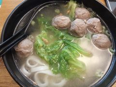 手工牛肉丸汤粿条-潮里屯(唯品同创汇店)