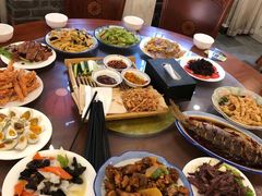 -湖光月色临湖音乐餐厅(台儿庄古城店)