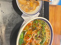 -云阿蛮云南生烫牛肉米线(奉贤路店)