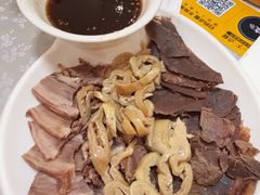 -高玛纳驴肉火烧(一世界店)