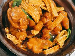 猪手凤爪煲-熠盛粤味(永康路店)