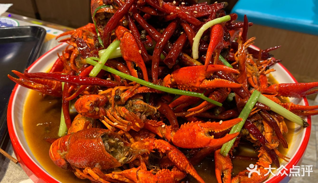 今年吃过的最大只的小龙虾🦞
