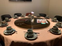 包厢-青年公社烤鸭(宝杨宝龙广场店)