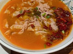 酸汤肥牛-云海肴·汽锅鸡·云南菜(美罗城店)