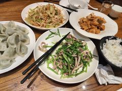 -泉畔人家·老济南经典鲁菜(大明湖店)