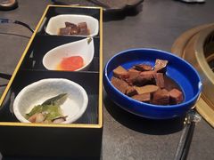 -铭牛烧肉·和牛海鲜自助(高新月牙湖店)