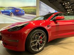 -TESLA 特斯拉(上海太古汇体验店)