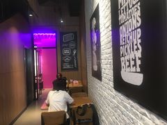 -HIGH FIVE哈福手工汉堡(桂林路店)