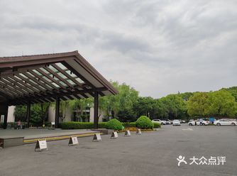 一夜安眠,早上起来拍了些照片给大家欣赏