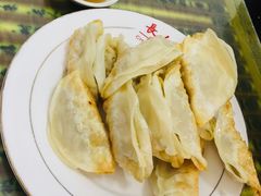 马蹄锅贴-长人馄饨铺(解放街店)