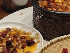 -万重锦·人文川菜馆(骡马市店)