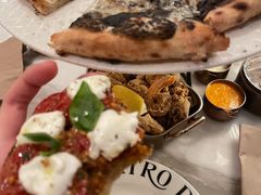 水牛芝士配番茄威尼斯小吃-IL TEATRO 精品意大利餐厅