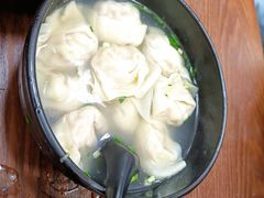 三鲜大馄饨-万寿斋(山阴路店)