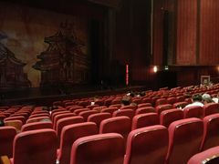 -工人俱乐部剧场杂技表演