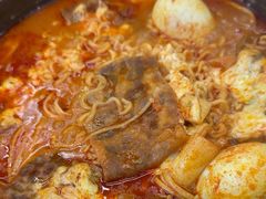 -三清洞摩西韩式年糕火锅(威高广场店)