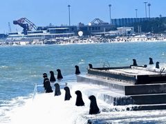 -巧克力渔家.小船海鲜胶东菜(万平口店)