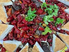 -乡土特色.冷锅鱼.牦牛肉汤锅