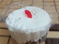 -红宝石·鲜奶小方·海派西点房(南丹店)