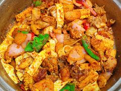 -亚黑亚炕锅农家美食(清水河店)