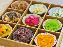 -轻蔬不用等·素食(江苏路店)