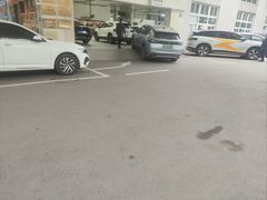 -成都华星西蒙上汽大众4S店(羊西线店)