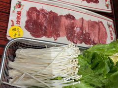 -沙胆彪炭炉牛杂煲(上海日月光广场店)