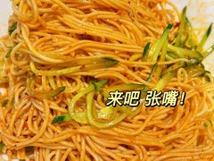 -严记小天府酸菜鱼(西四路店)