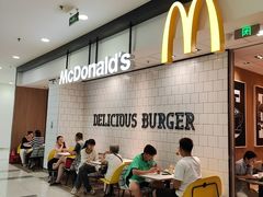 -麦当劳(凯德MALL太阳宫店)