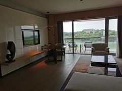 -上海佘山世茂艾美酒店