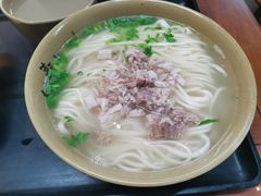 -亮亮面馆(经六路店)