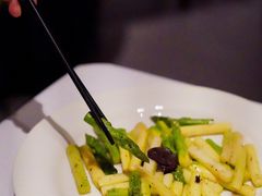 黑松露炒芦笋-狮拾久·现代新加坡料理(壹方城店)