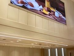 面包甜点陈列柜-好利来(望京中福店)