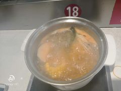 -百品聚旋转火锅(万德庄店)