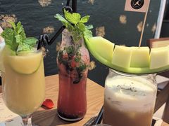 -Mark&Mars Restaurant