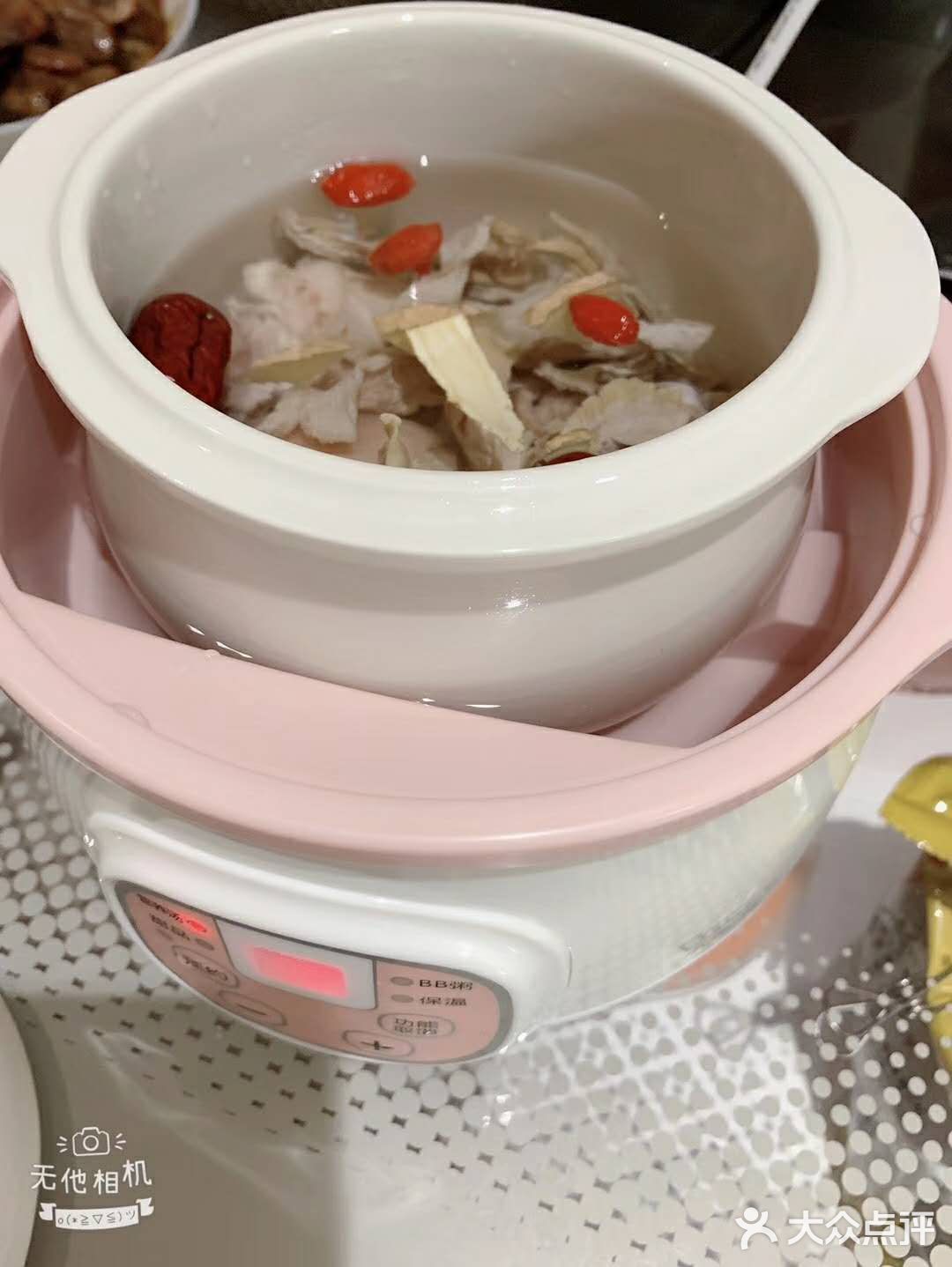 超级好吃美容养颜的炖猪蹄汤