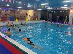 -蓝海豚游泳俱乐部(徐汇东安路店)
