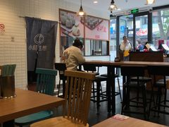 大堂-小杨生煎(宜川路店)