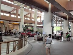 -亚龙湾喜来登·美景台大堂吧