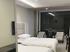 -上海怡沁园度假酒店