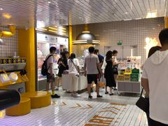 -泡泡玛特POPMART(上海环球港店)