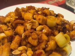 -鸿亨泰杂鱼馆(港馨家园店)