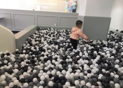 -BabyMonster小怪兽亲子派对·餐厅乐园(金月湾店)