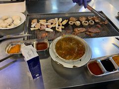 口蘑-马路牙子烧烤音乐酒馆(望京店)