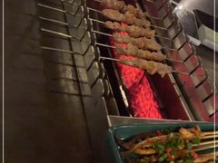 -麦凯伦烧烤·精酿超级工厂店(金桥总店)