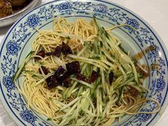 -霄汉牛三鲜湖北砂锅菜(万松园2店)