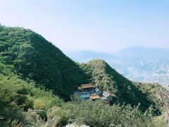 -鸡鸣山旅游风景区