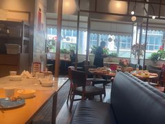 -渝信川菜 · 川味家常菜(财富购物中心店)