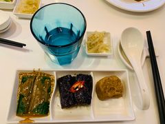 -天下三绝 牛肉面/红酒